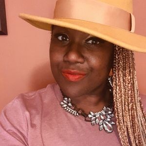 Meet your Posher, Contessa